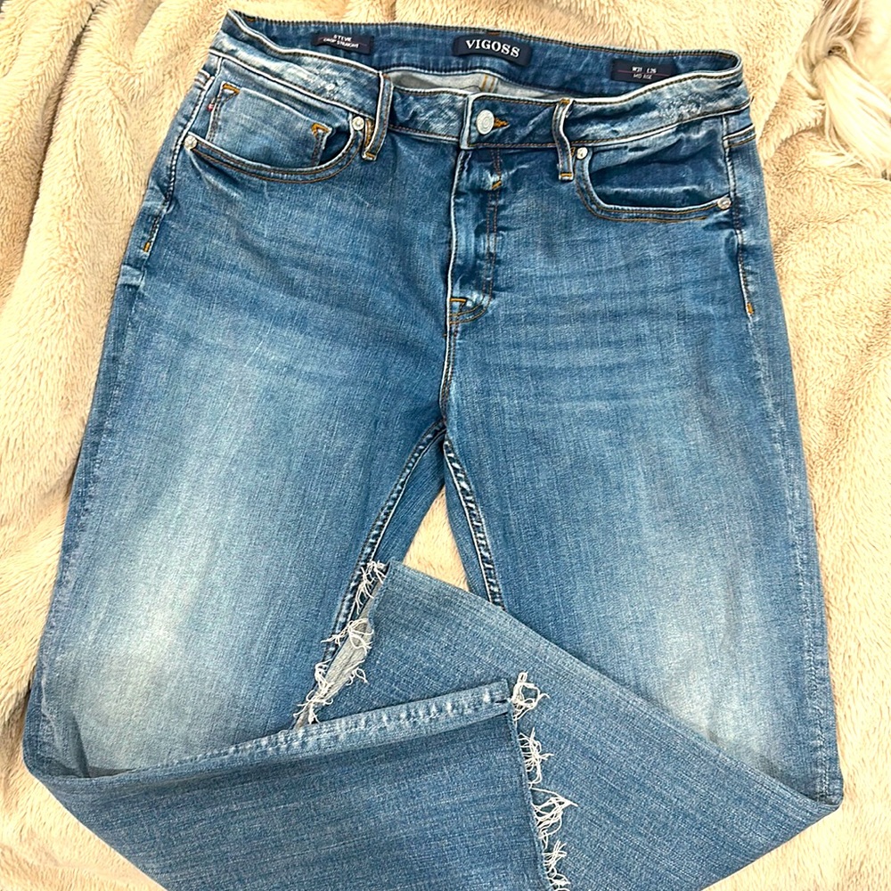 Vigoss Stevie Cropped Straight leg w raw hem. Mid-rise. W31 L26